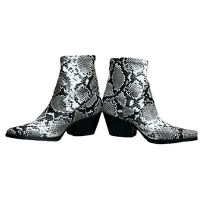 EUC Cowboy western booties sz 6.5 WOMEN’S zip up back YOKI VEGAN low h…